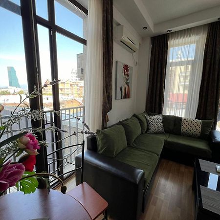 Cozy Apartment In The City Center Mtatsminda Тбілісі Екстер'єр фото