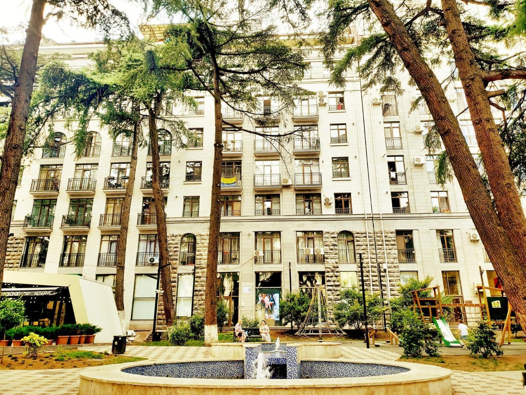 Cozy Apartment In The City Center Mtatsminda Тбілісі Екстер'єр фото