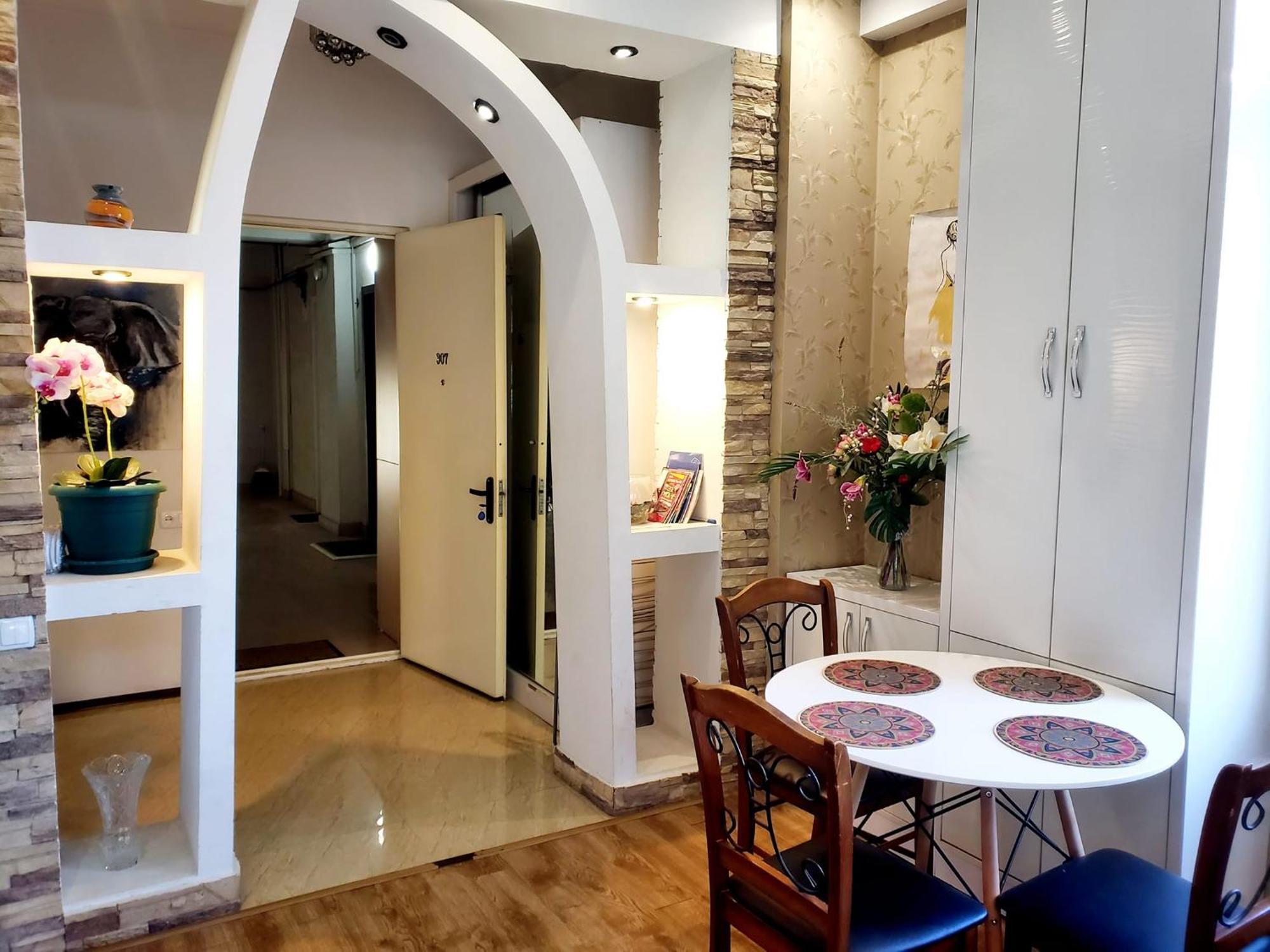 Cozy Apartment In The City Center Mtatsminda Тбілісі Екстер'єр фото