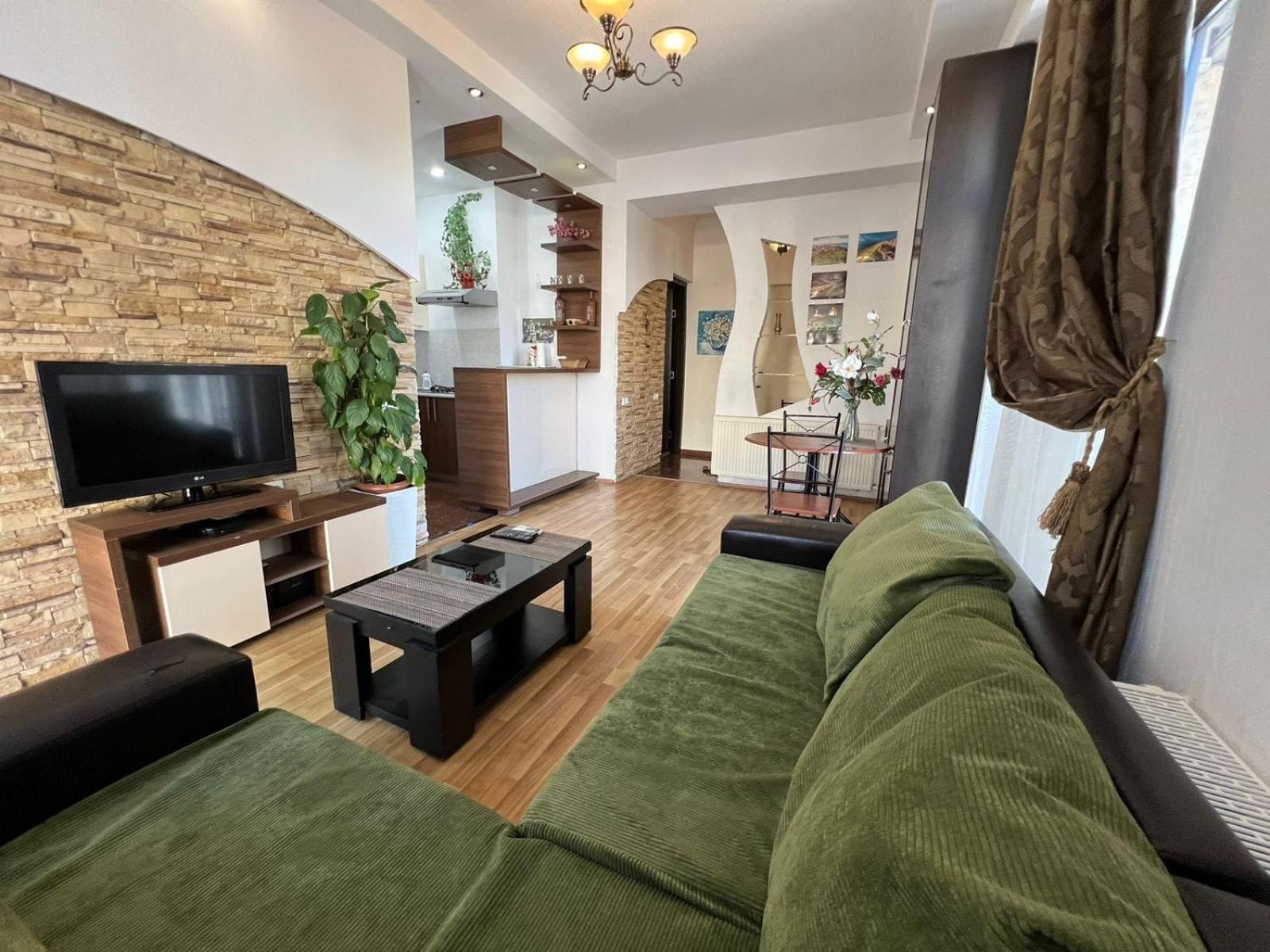Cozy Apartment In The City Center Mtatsminda Тбілісі Екстер'єр фото