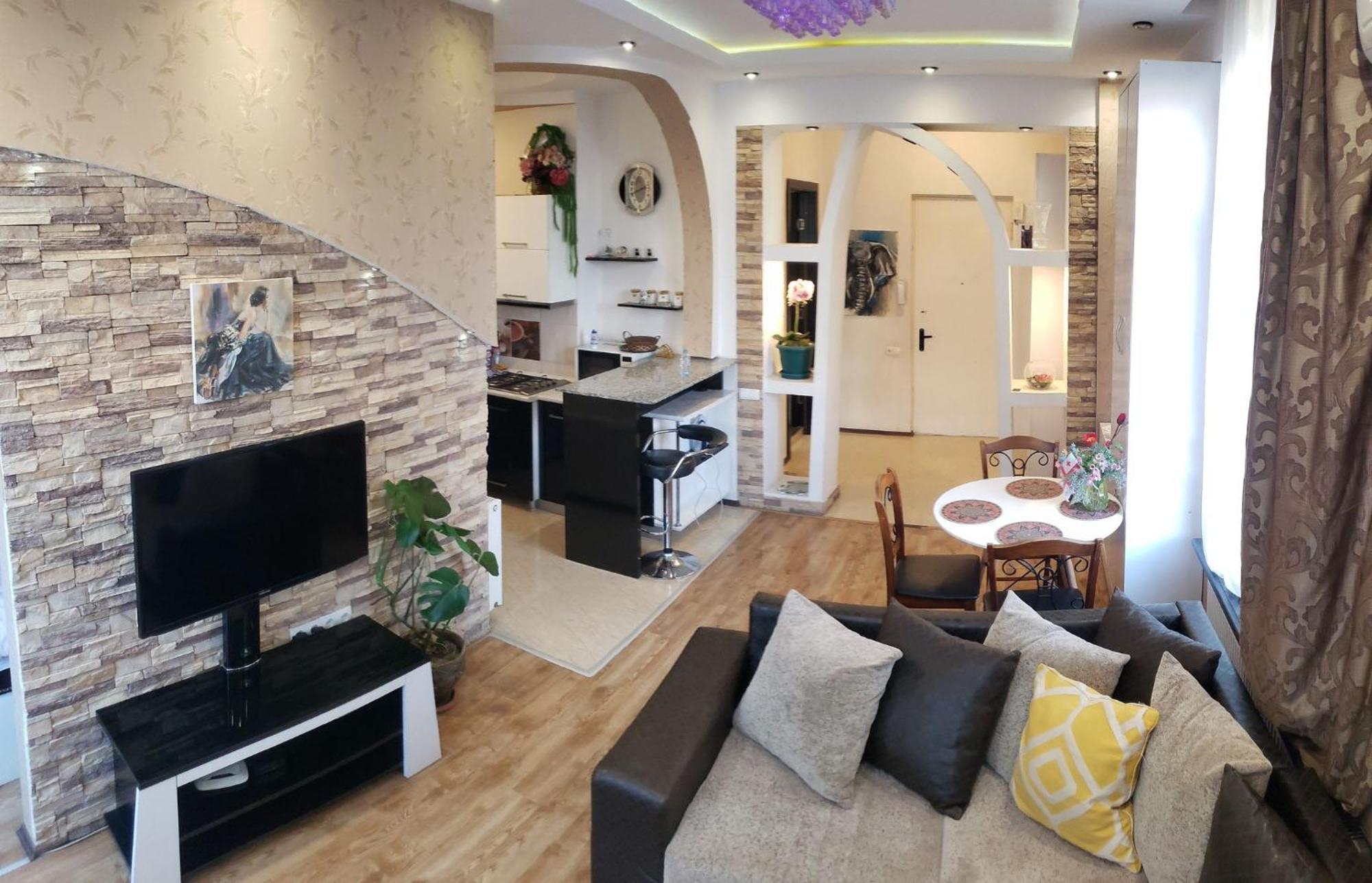 Cozy Apartment In The City Center Mtatsminda Тбілісі Екстер'єр фото